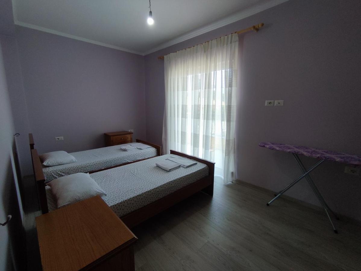 Cheerful 2 Bedroom Villa With Free Parking. Gjirokastër Exterior foto